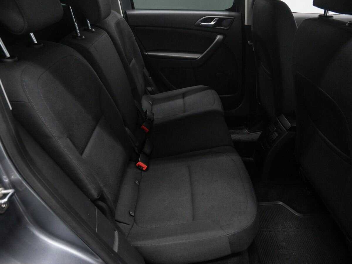 Купить Skoda Yeti с пробегом. Фото: #9