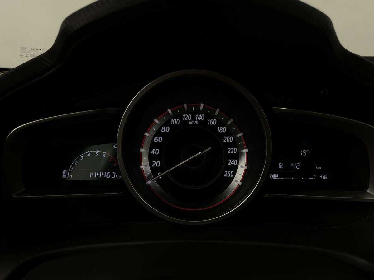 Купить Mazda 3 с пробегом. Фото: #10