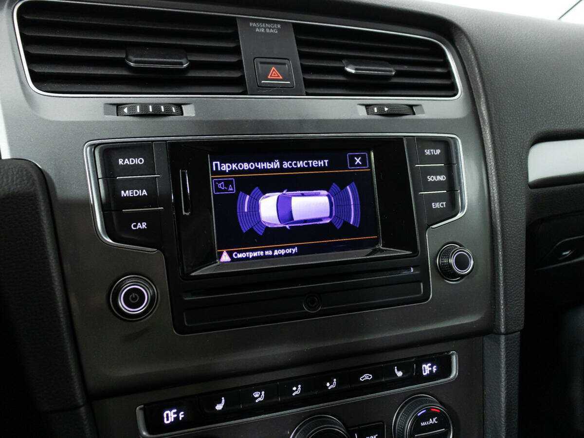Купить Volkswagen Golf с пробегом. Фото: #14