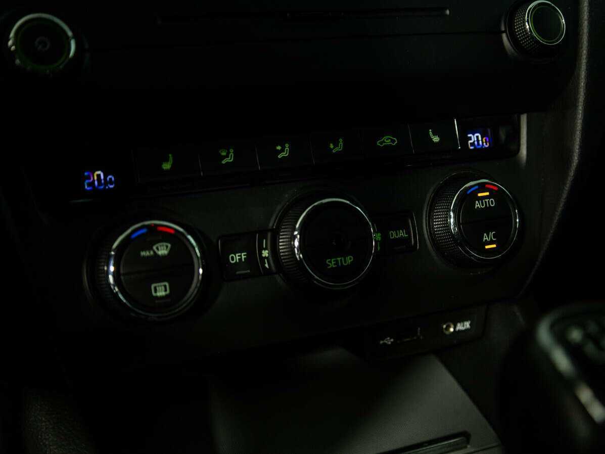 Купить Skoda Octavia с пробегом. Фото: #14