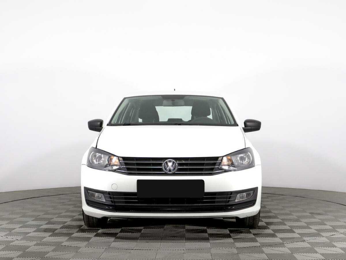 Купить Volkswagen Polo с пробегом. Фото: #1