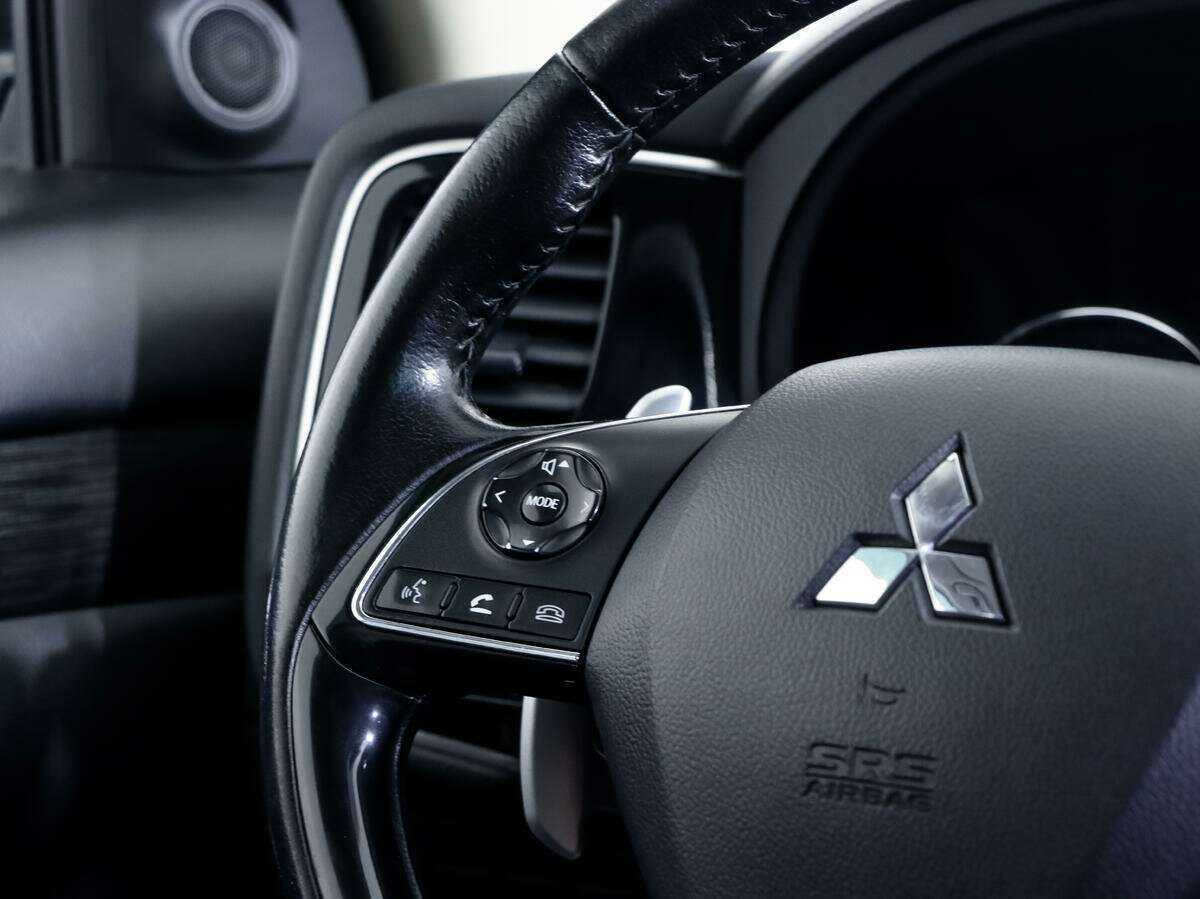 Купить Mitsubishi Outlander с пробегом. Фото: #15