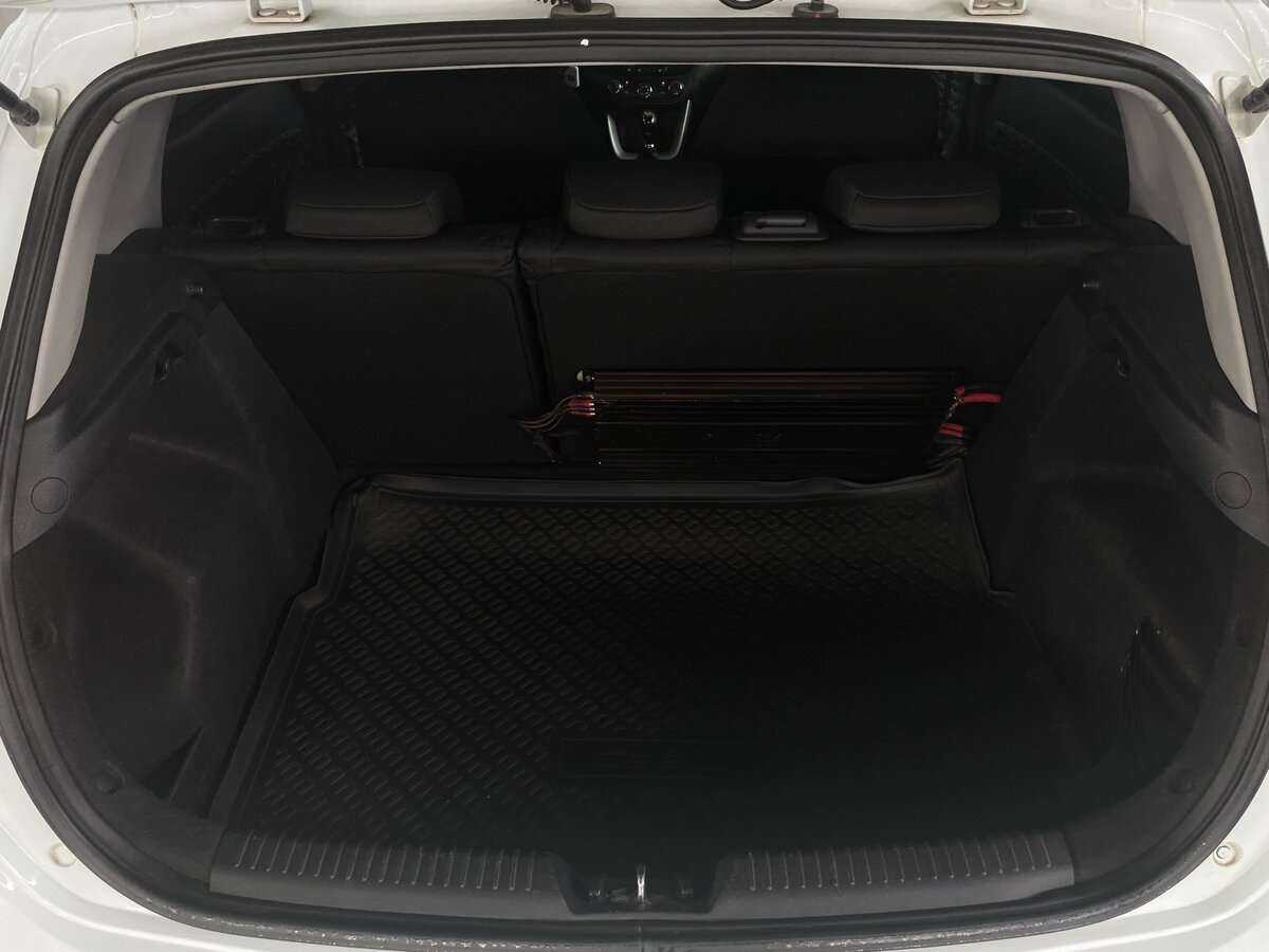 Купить Kia Ceed с пробегом. Фото: #25