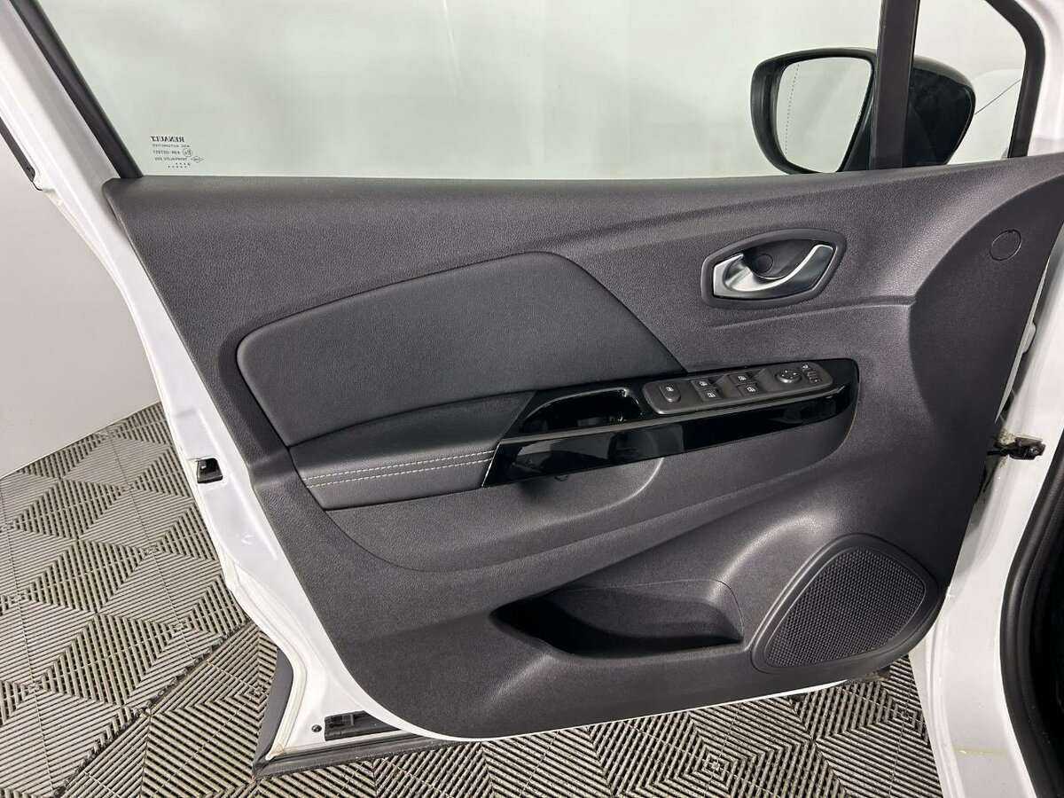 Купить Renault Kaptur с пробегом. Фото: #7