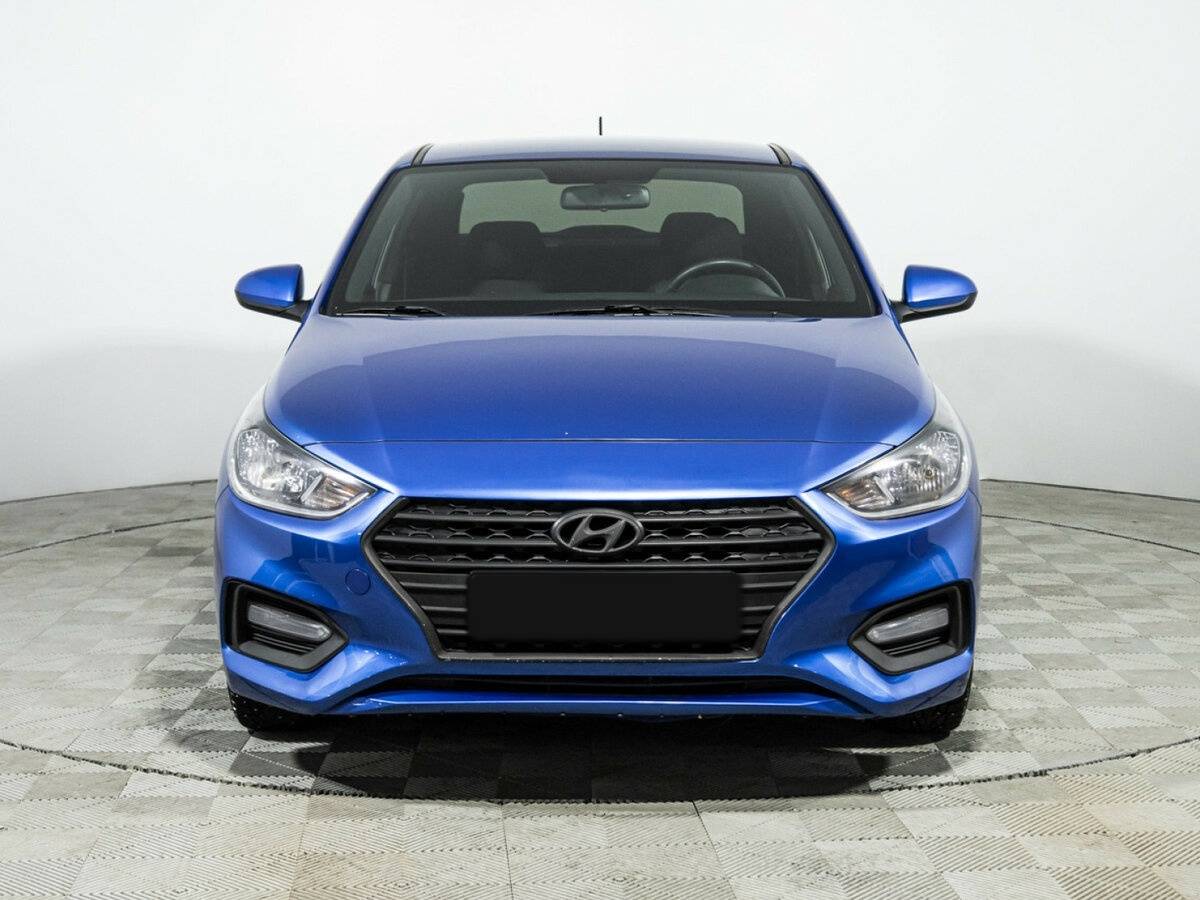 Купить Hyundai Solaris с пробегом. Фото: #1