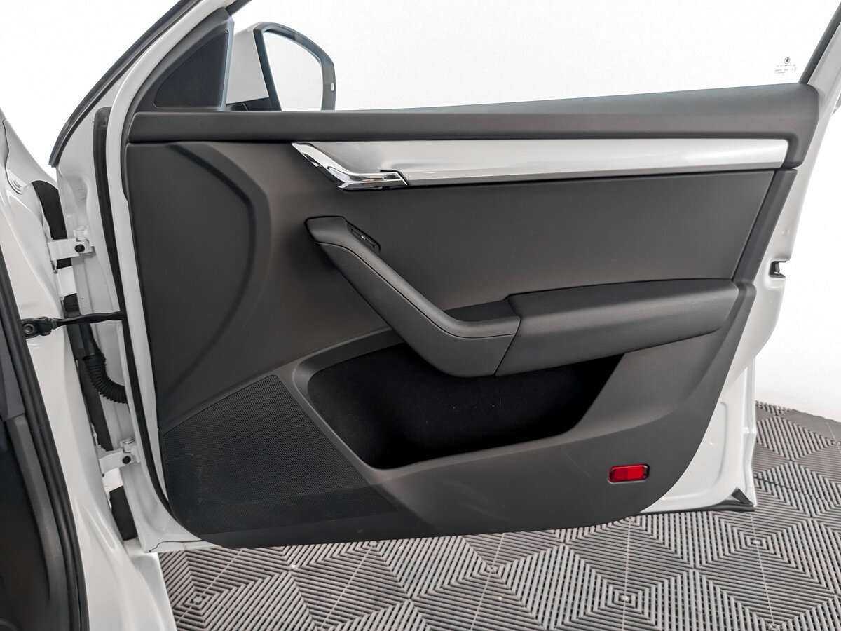 Купить Skoda Octavia с пробегом. Фото: #17