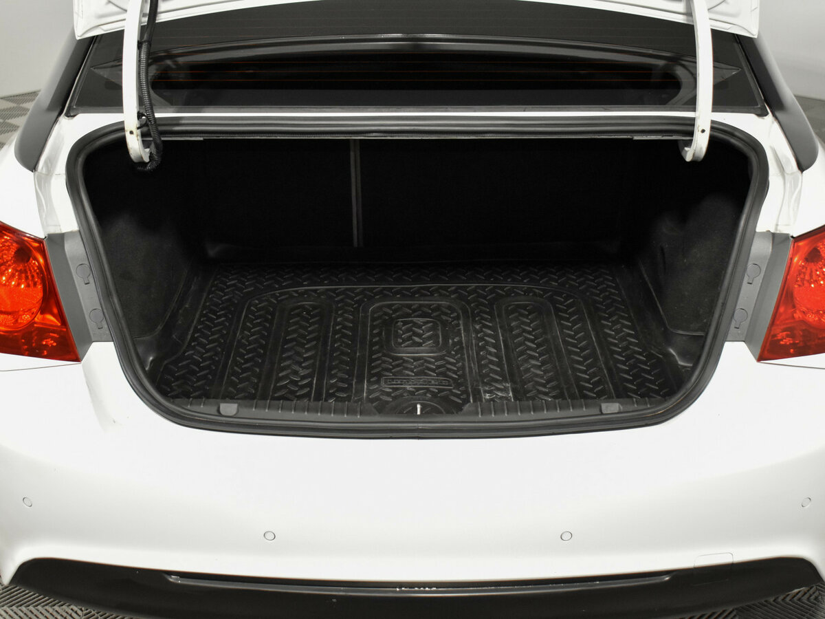 Купить Chevrolet Cruze с пробегом. Фото: #15