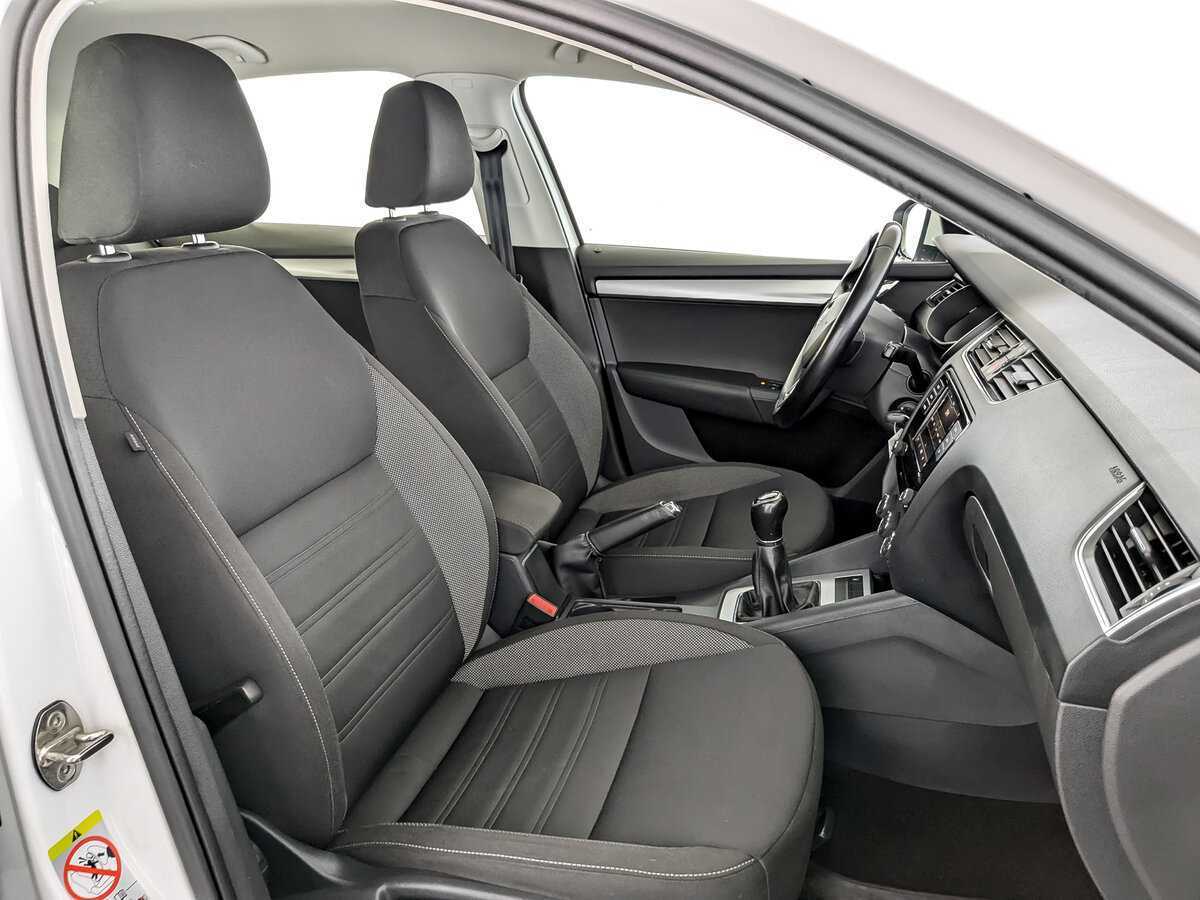 Купить Skoda Octavia с пробегом. Фото: #21