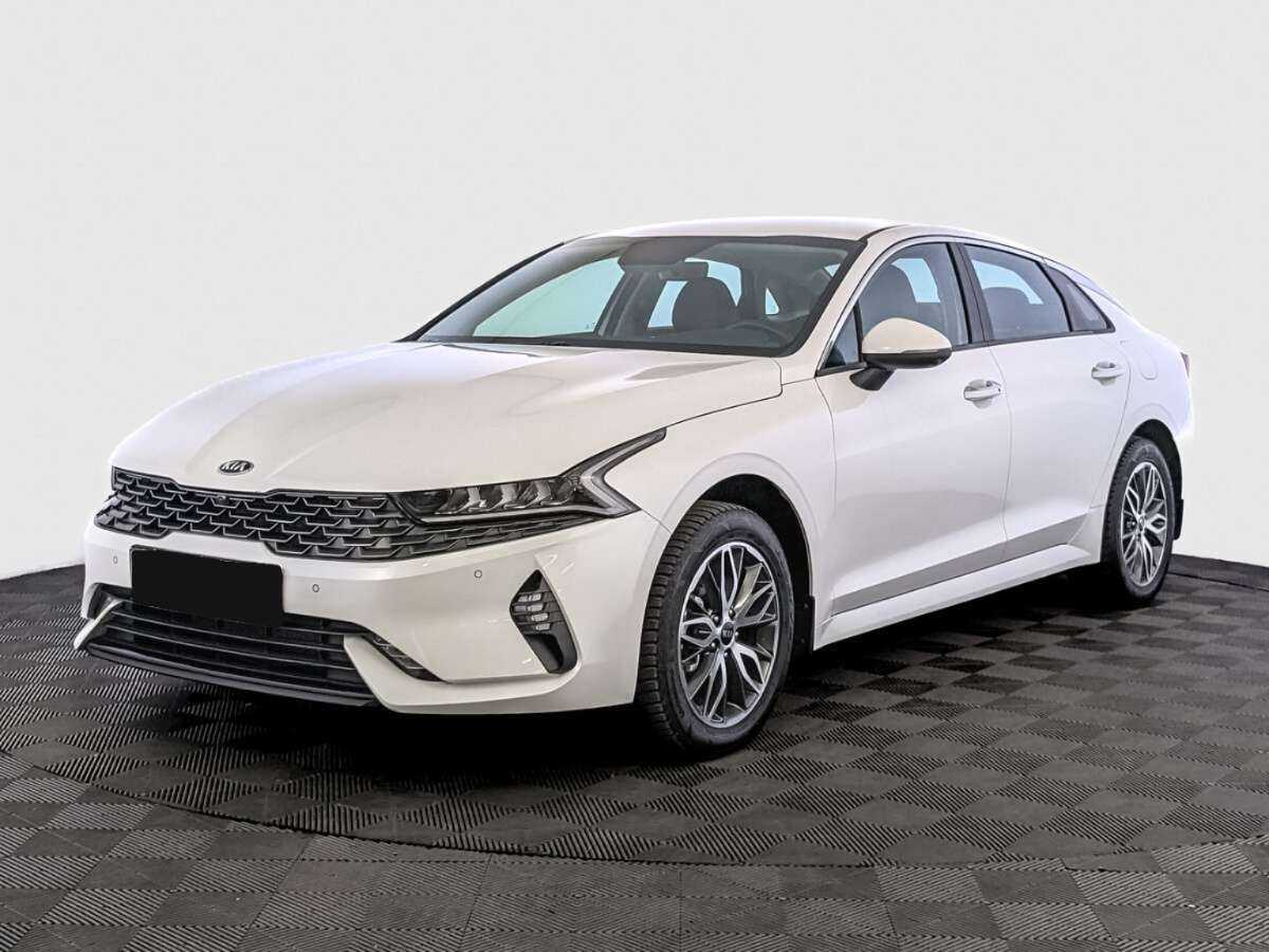Купить Kia K5 с пробегом. Посмотреть фото