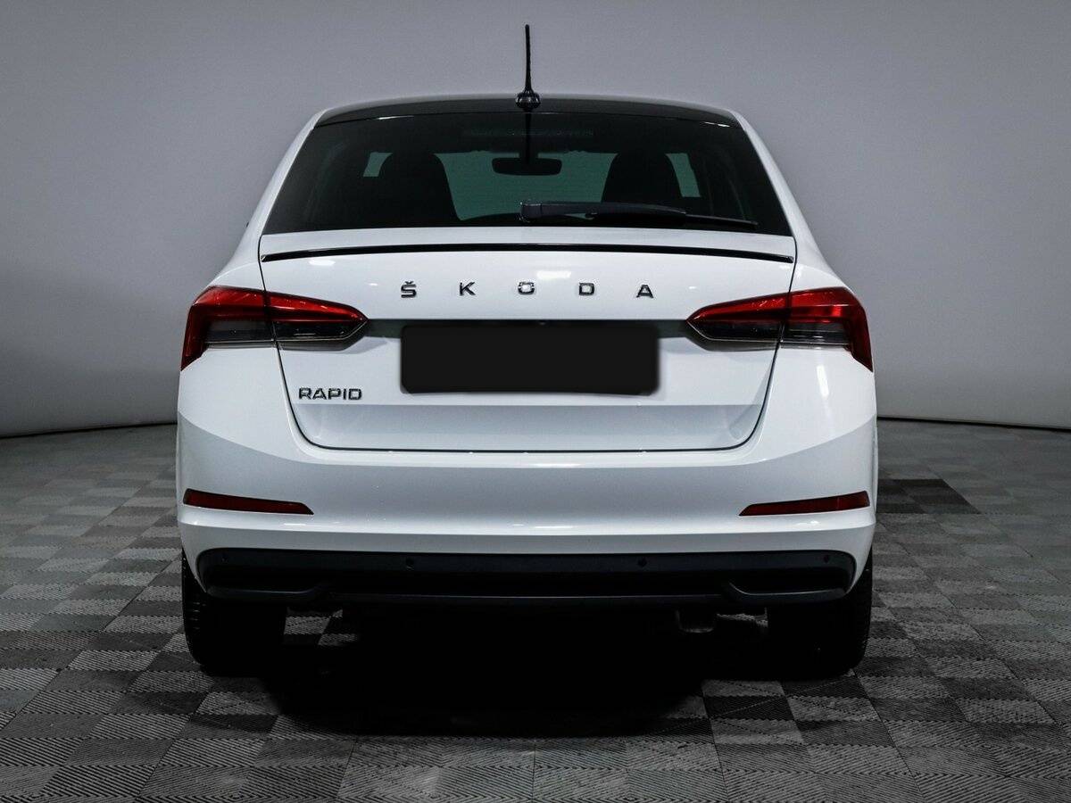 Купить Skoda Rapid с пробегом. Фото: #4