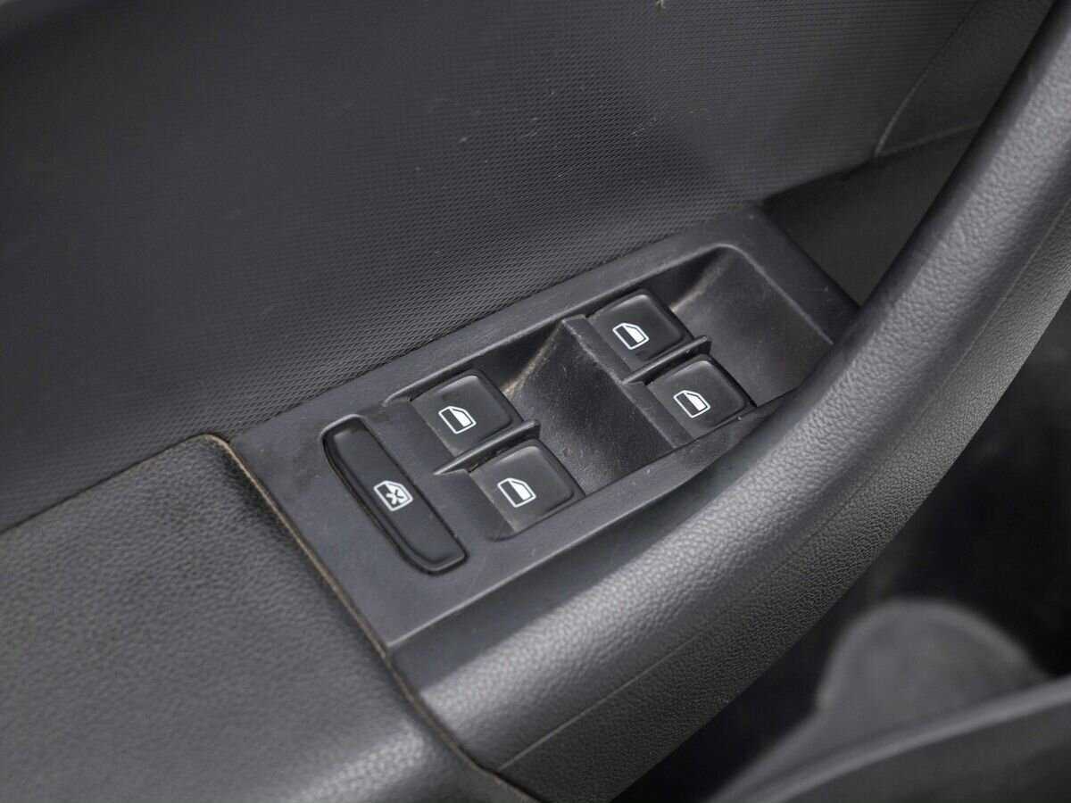 Купить Skoda Rapid с пробегом. Фото: #15