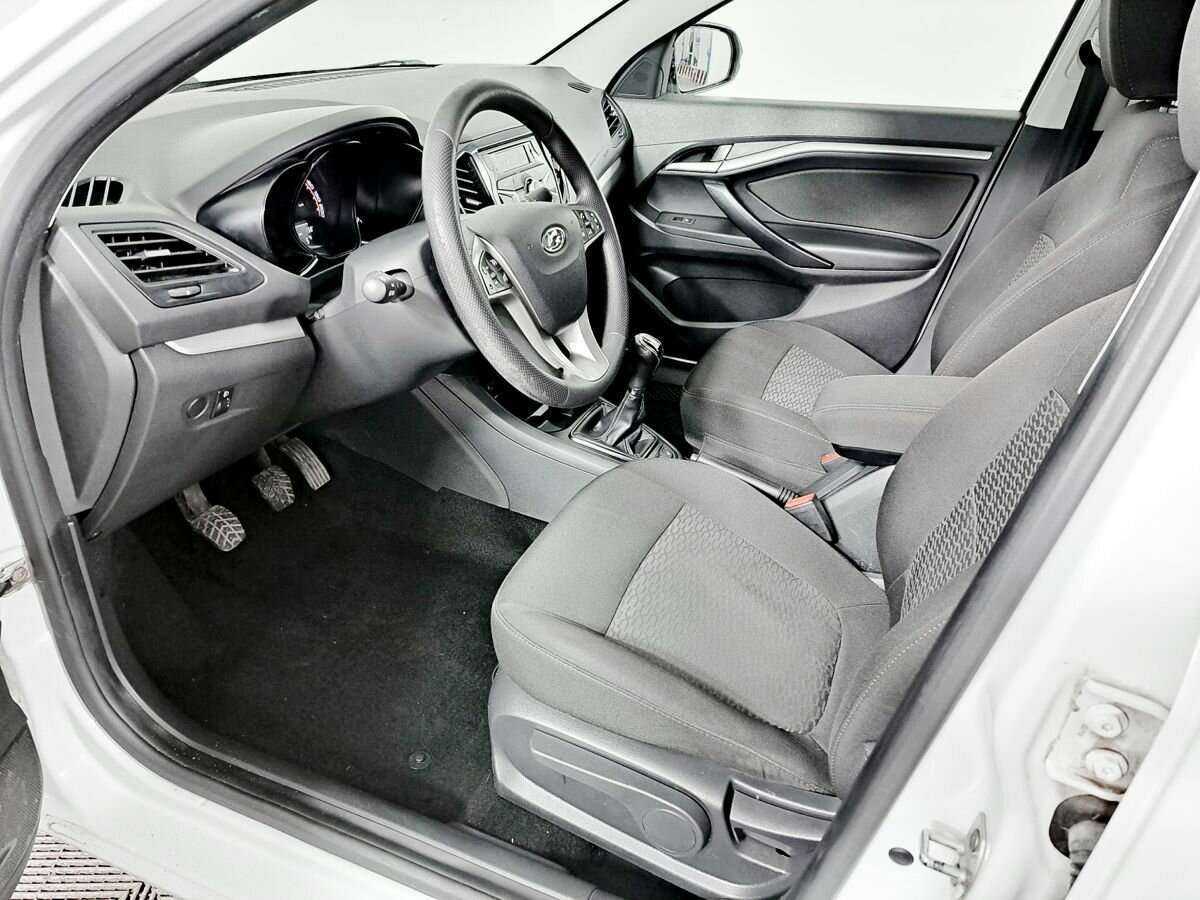 Купить Lada (ВАЗ) Vesta с пробегом. Фото: #13