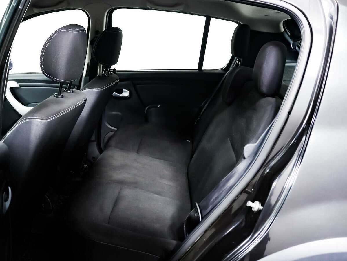 Купить Renault Sandero с пробегом. Фото: #11