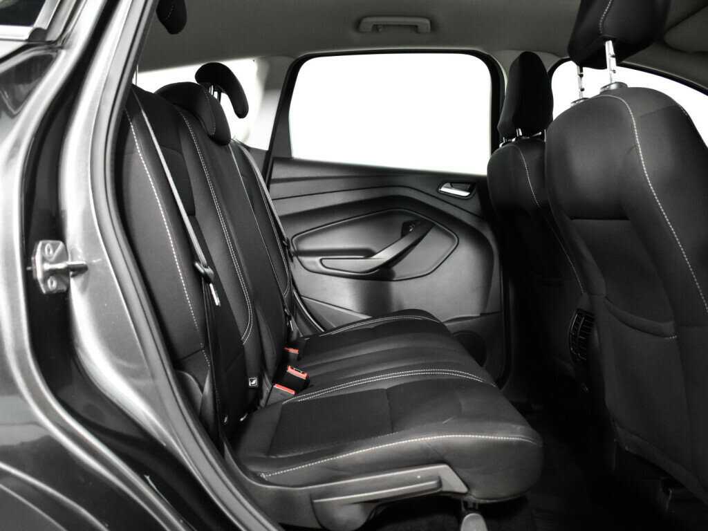 Купить Ford Kuga с пробегом. Фото: #9