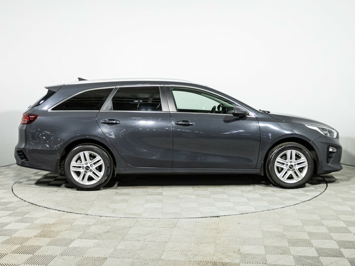 Купить Kia Ceed с пробегом. Фото: #3