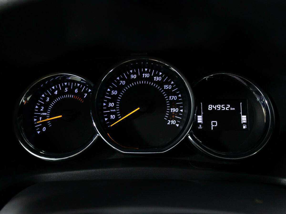 Купить Renault Sandero с пробегом. Фото: #11