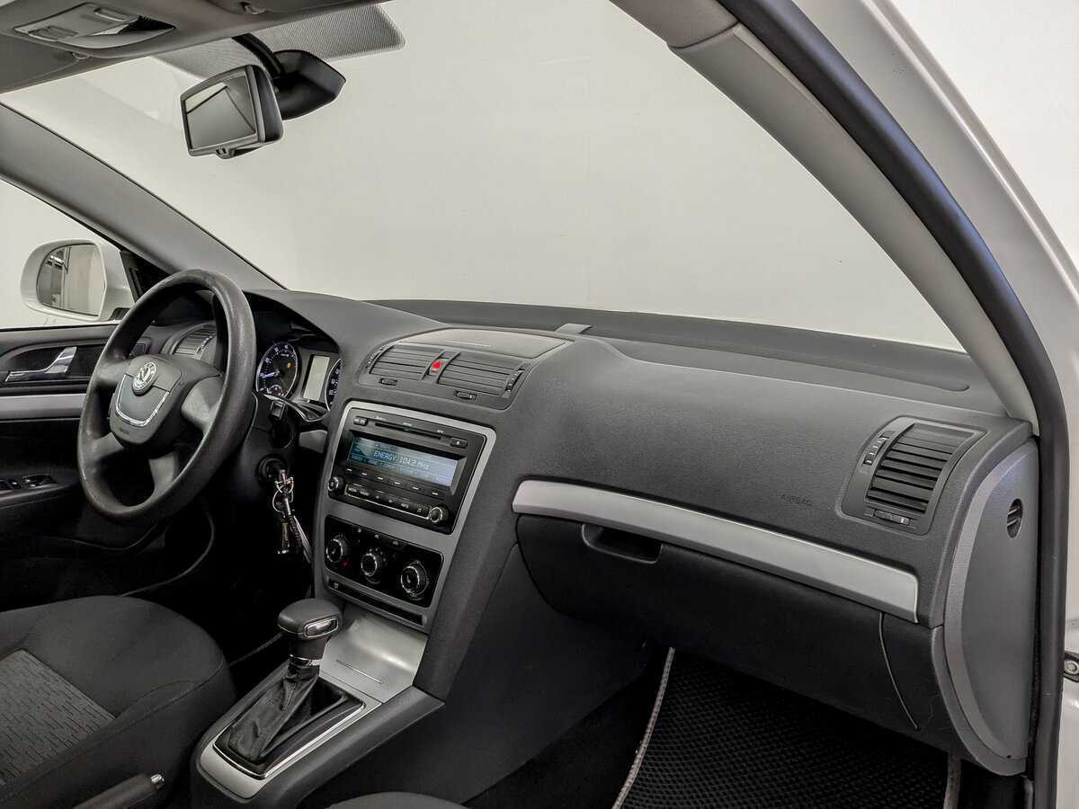 Купить Skoda Octavia с пробегом. Фото: #10