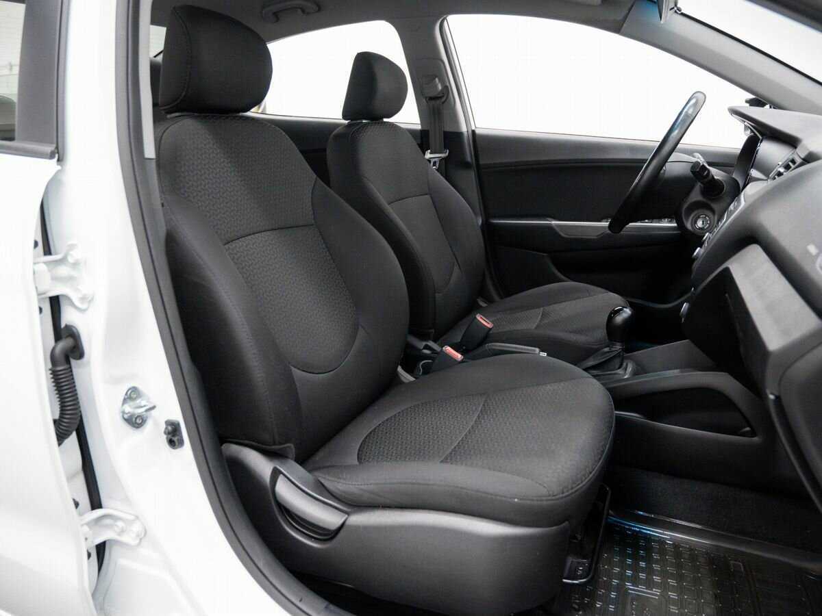 Купить Kia Rio с пробегом. Фото: #7