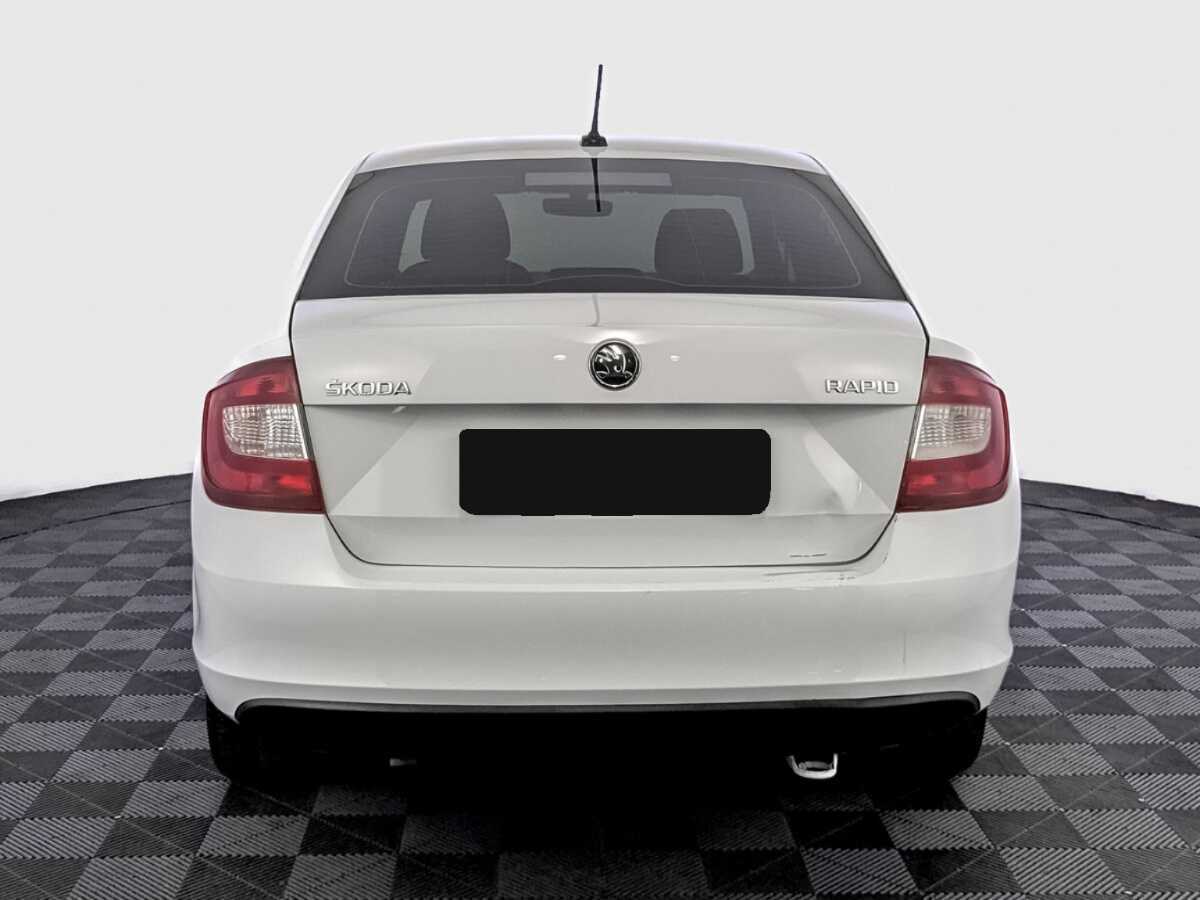 Купить Skoda Rapid с пробегом. Фото: #5