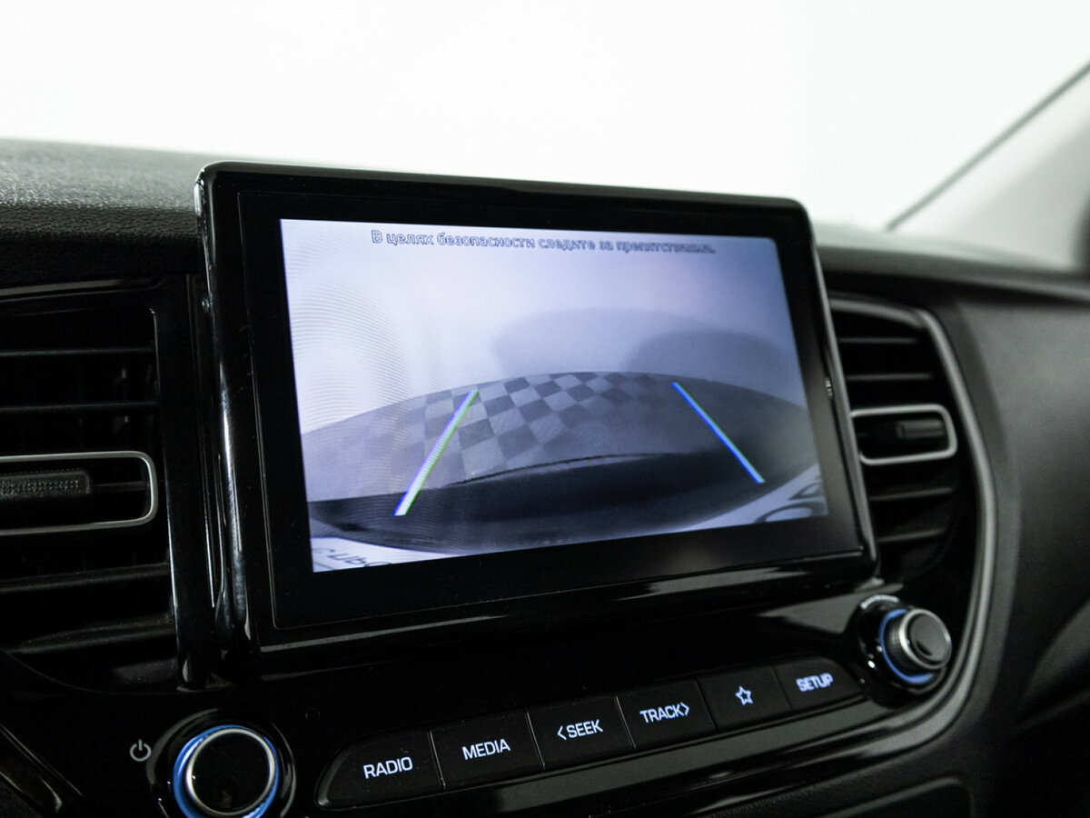 Купить Hyundai Solaris с пробегом. Фото: #14