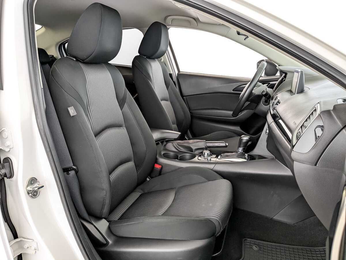 Купить Mazda 3 с пробегом. Фото: #22