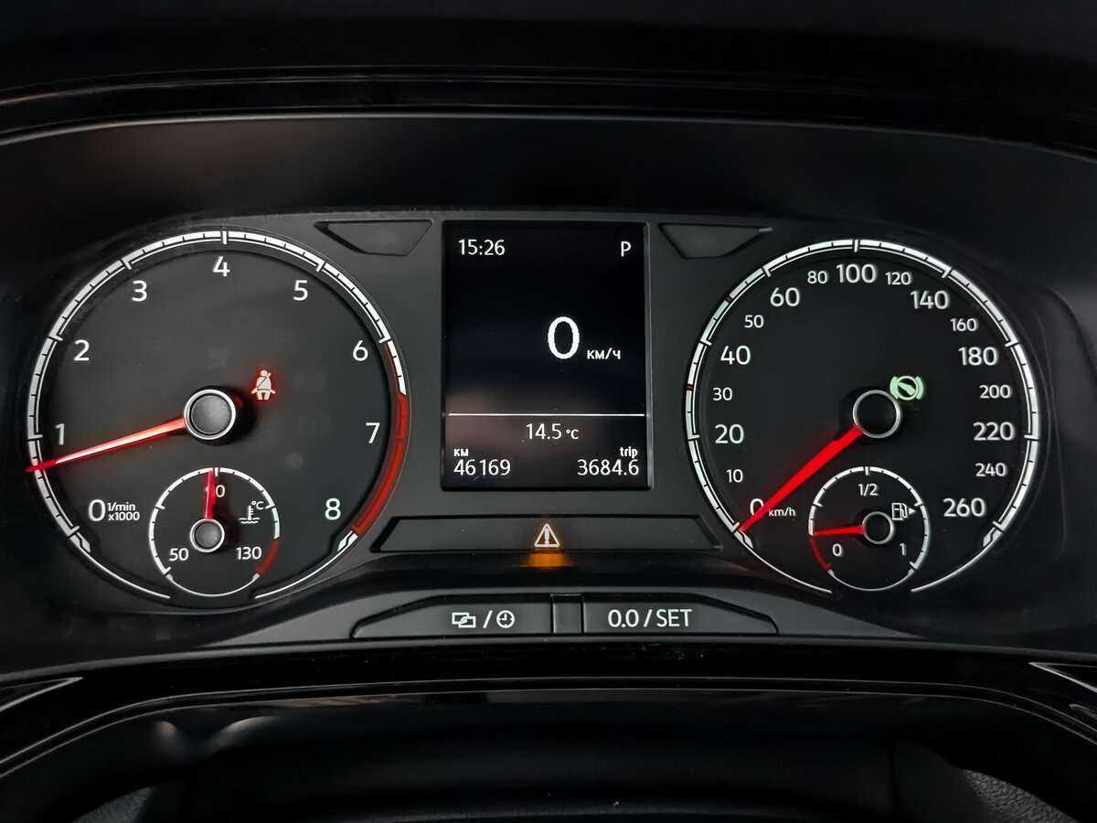 Купить Volkswagen Polo с пробегом. Фото: #11