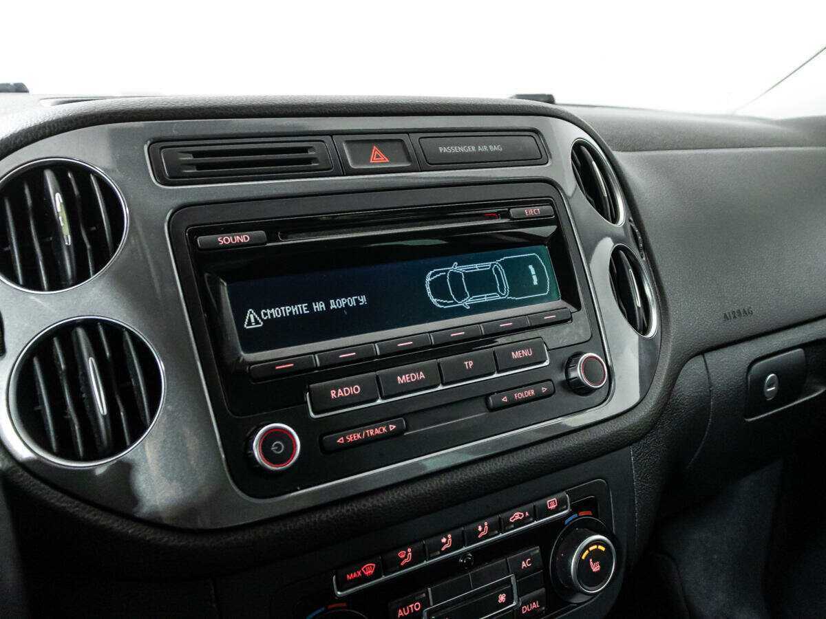 Купить Volkswagen Tiguan с пробегом. Фото: #14