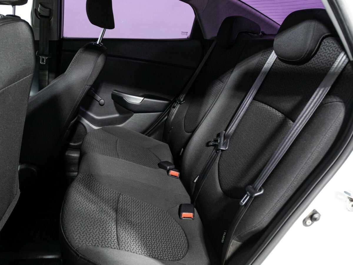 Купить Kia Rio с пробегом. Фото: #9