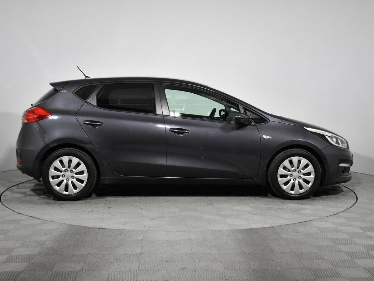 Купить Kia Ceed с пробегом. Фото: #3