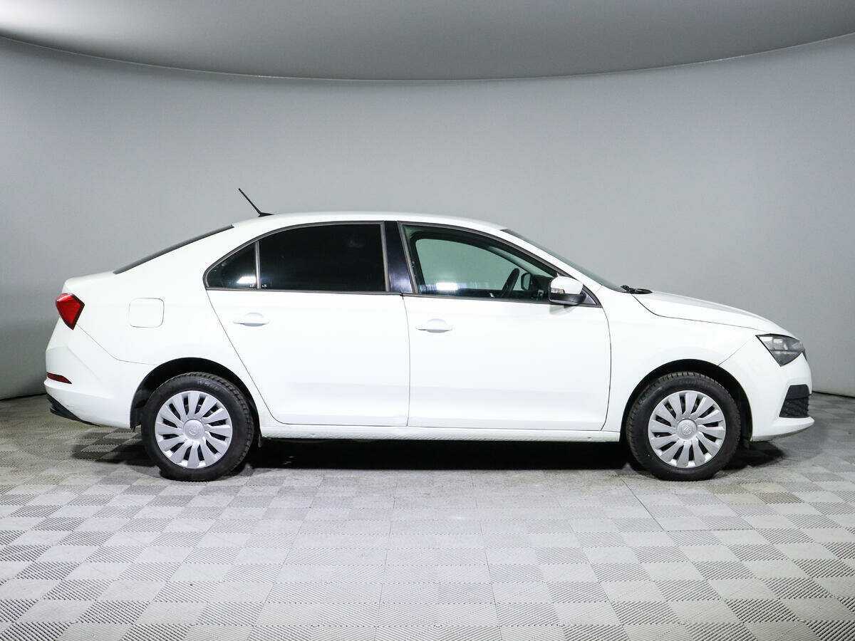 Купить Skoda Rapid с пробегом. Фото: #3