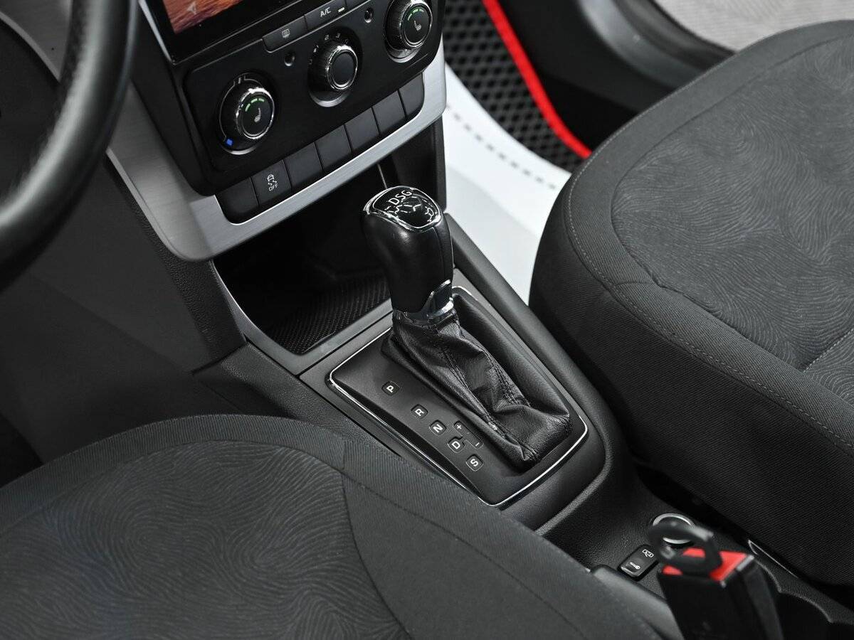 Купить Skoda Yeti с пробегом. Фото: #10