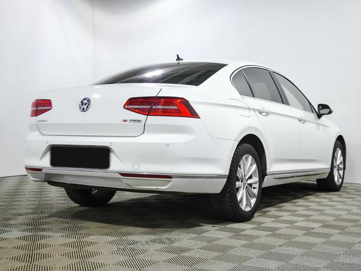 Купить Volkswagen Passat с пробегом. Фото: #2
