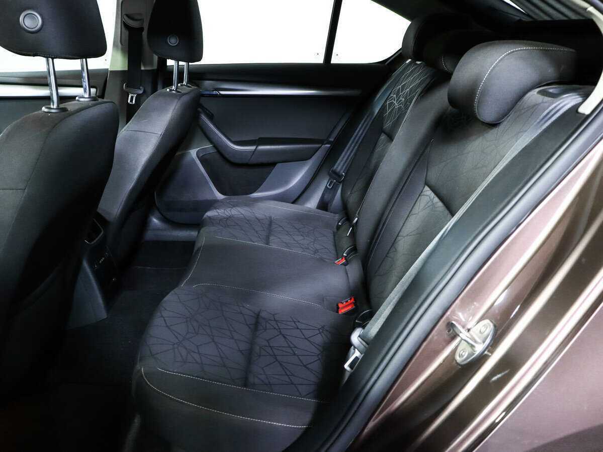 Купить Skoda Octavia с пробегом. Фото: #9