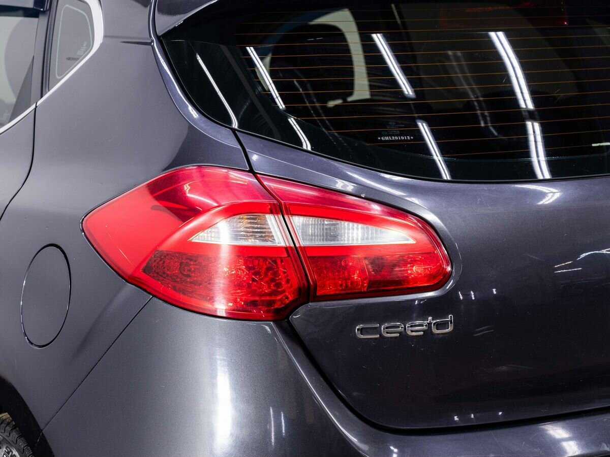 Купить Kia Ceed с пробегом. Фото: #23