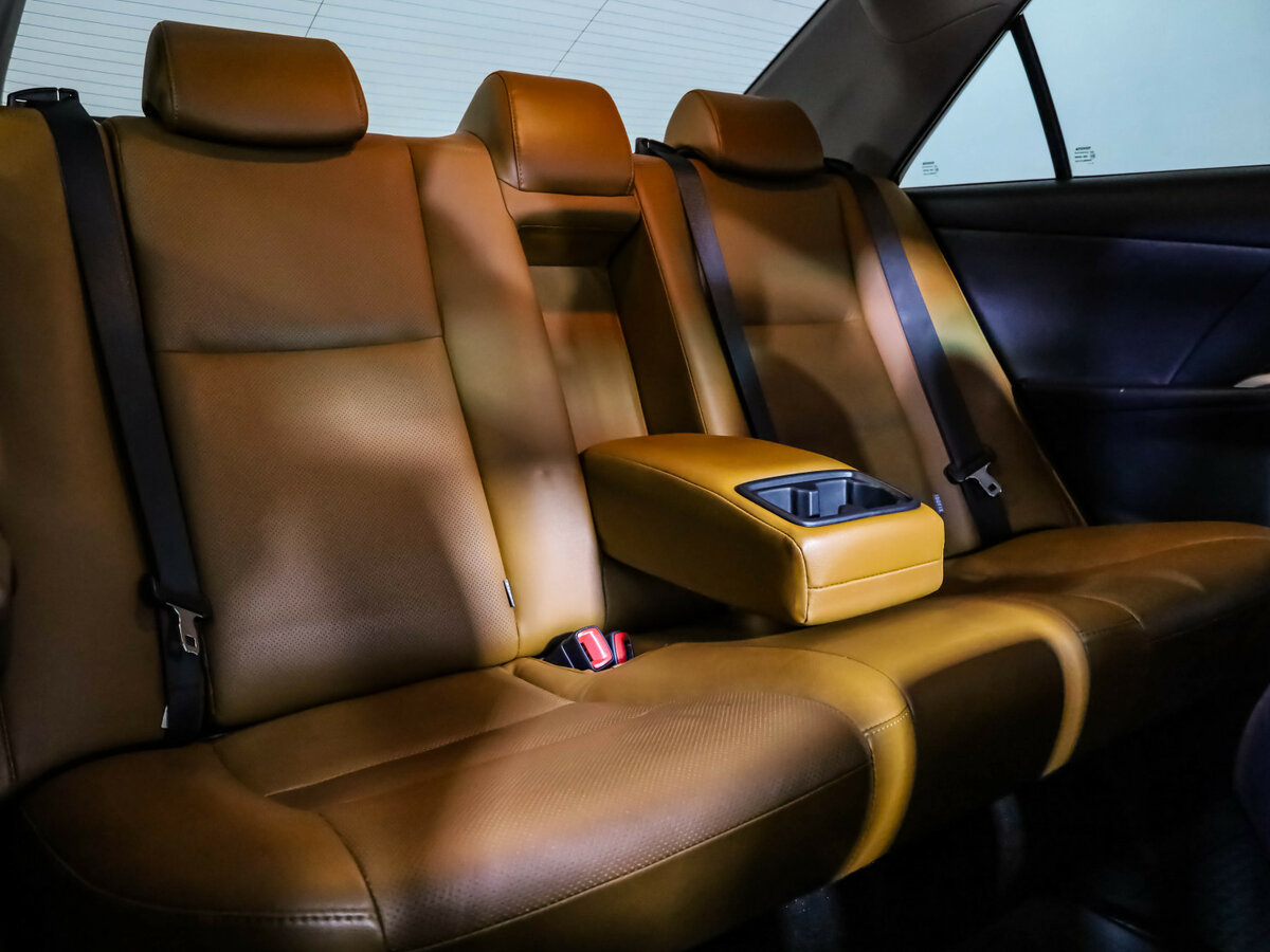 Купить Toyota Camry с пробегом. Фото: #22