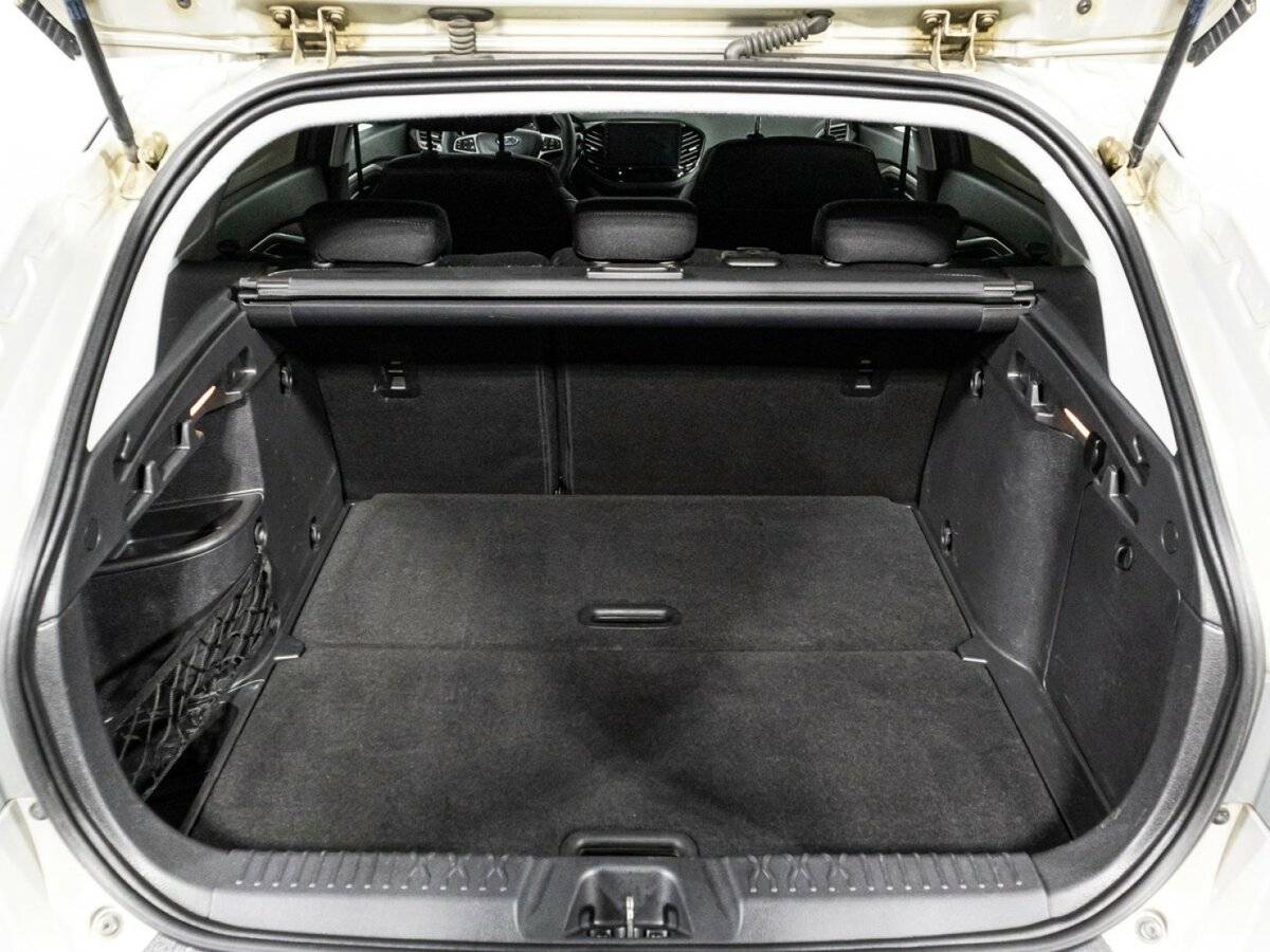 Купить Lada (ВАЗ) Vesta с пробегом. Фото: #14