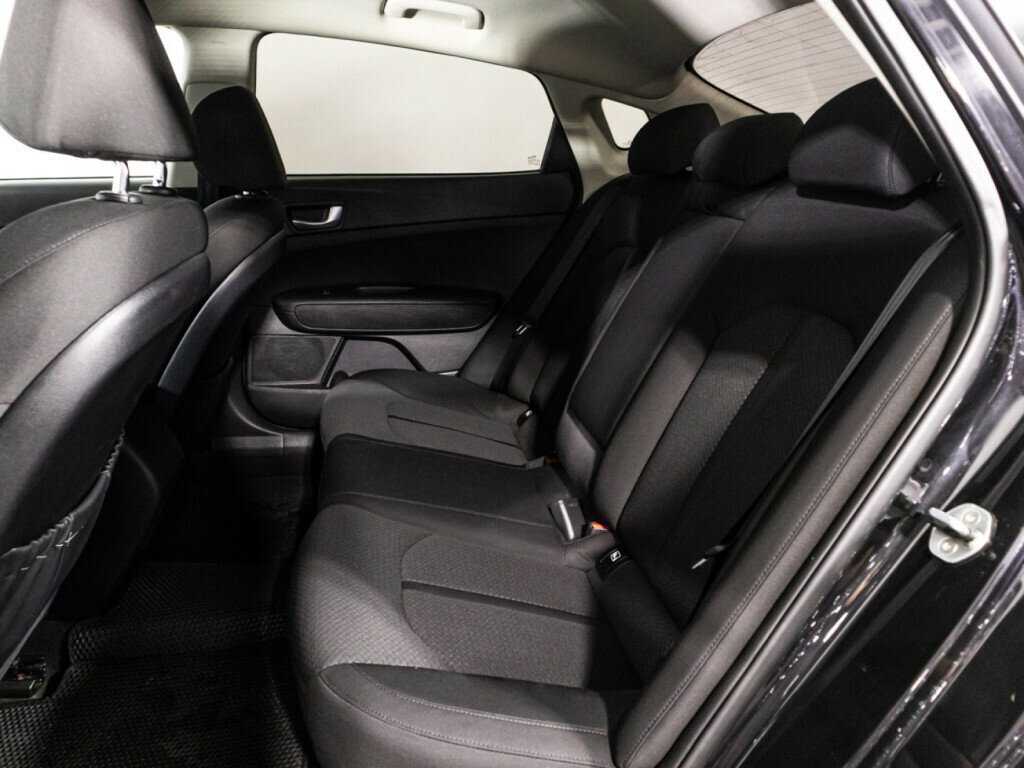 Купить Kia Optima с пробегом. Фото: #9