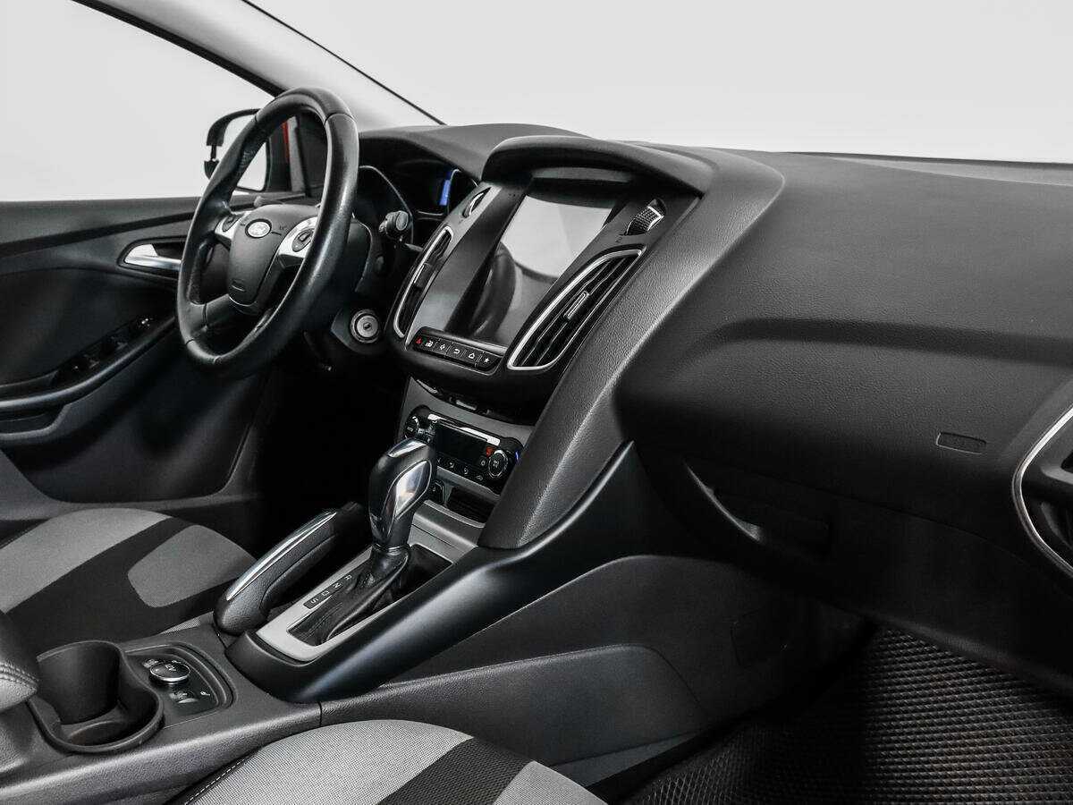 Купить Ford Focus с пробегом. Фото: #10