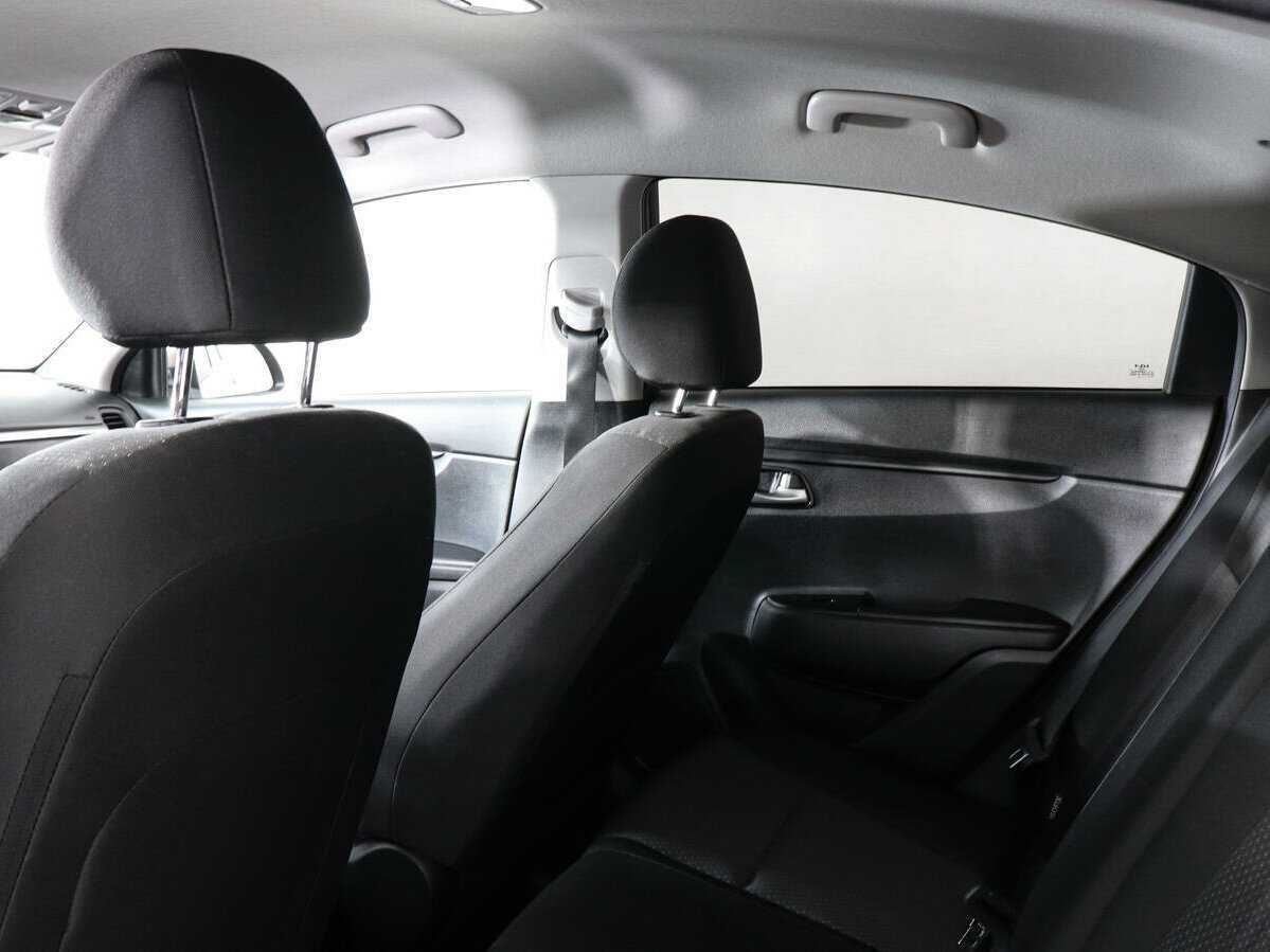 Купить Kia Rio с пробегом. Фото: #11