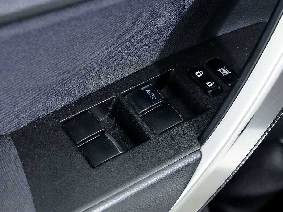 Купить Toyota Corolla с пробегом. Фото: #11