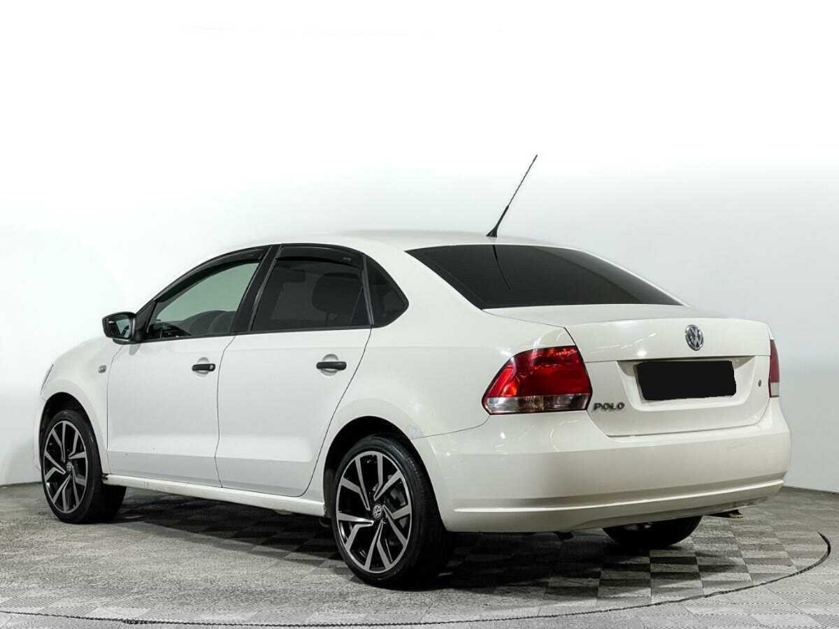 Купить Volkswagen Polo с пробегом. Фото: #6
