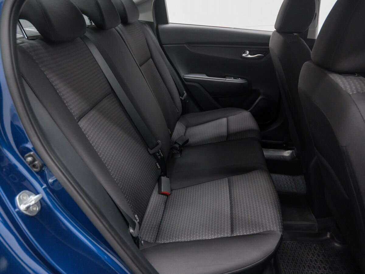 Купить Kia Rio с пробегом. Фото: #9