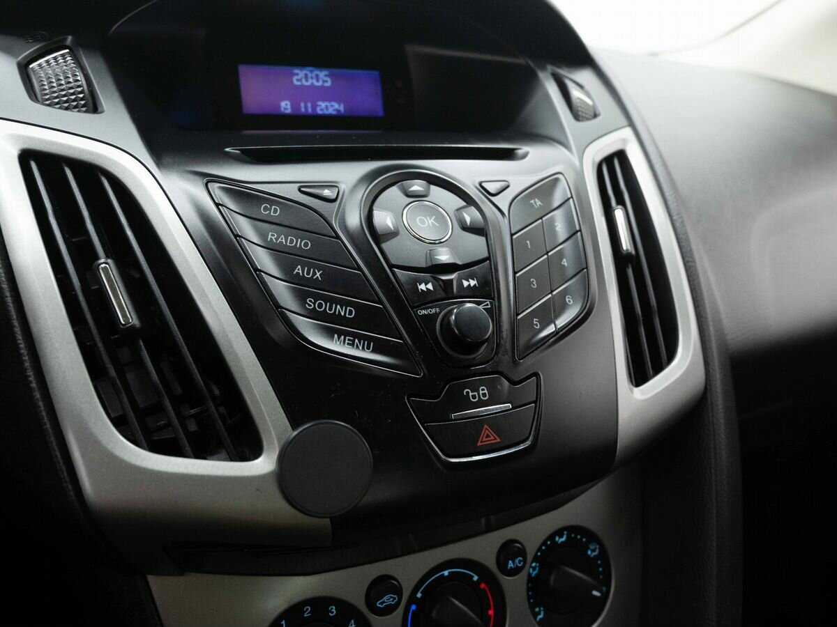 Купить Ford Focus с пробегом. Фото: #19
