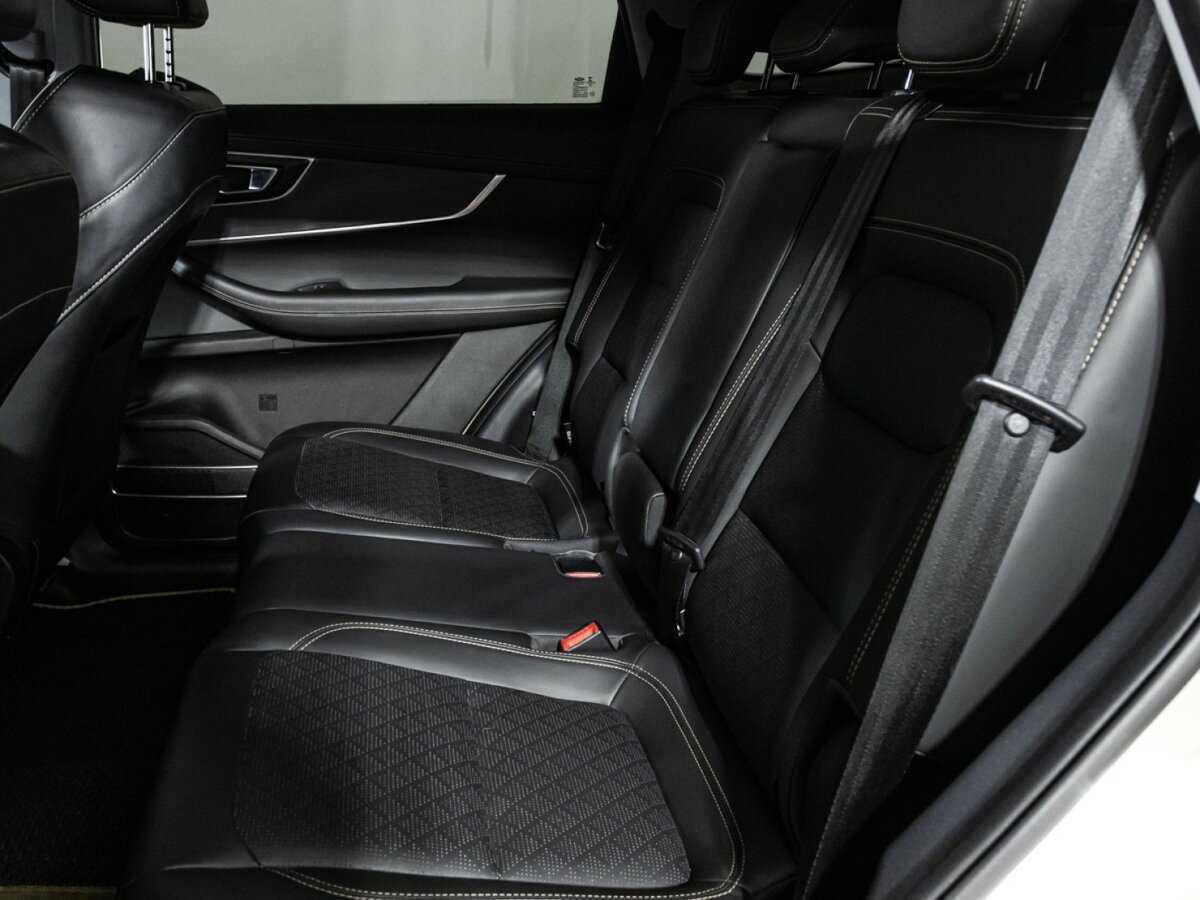 Купить Chery Tiggo 8 с пробегом. Фото: #9