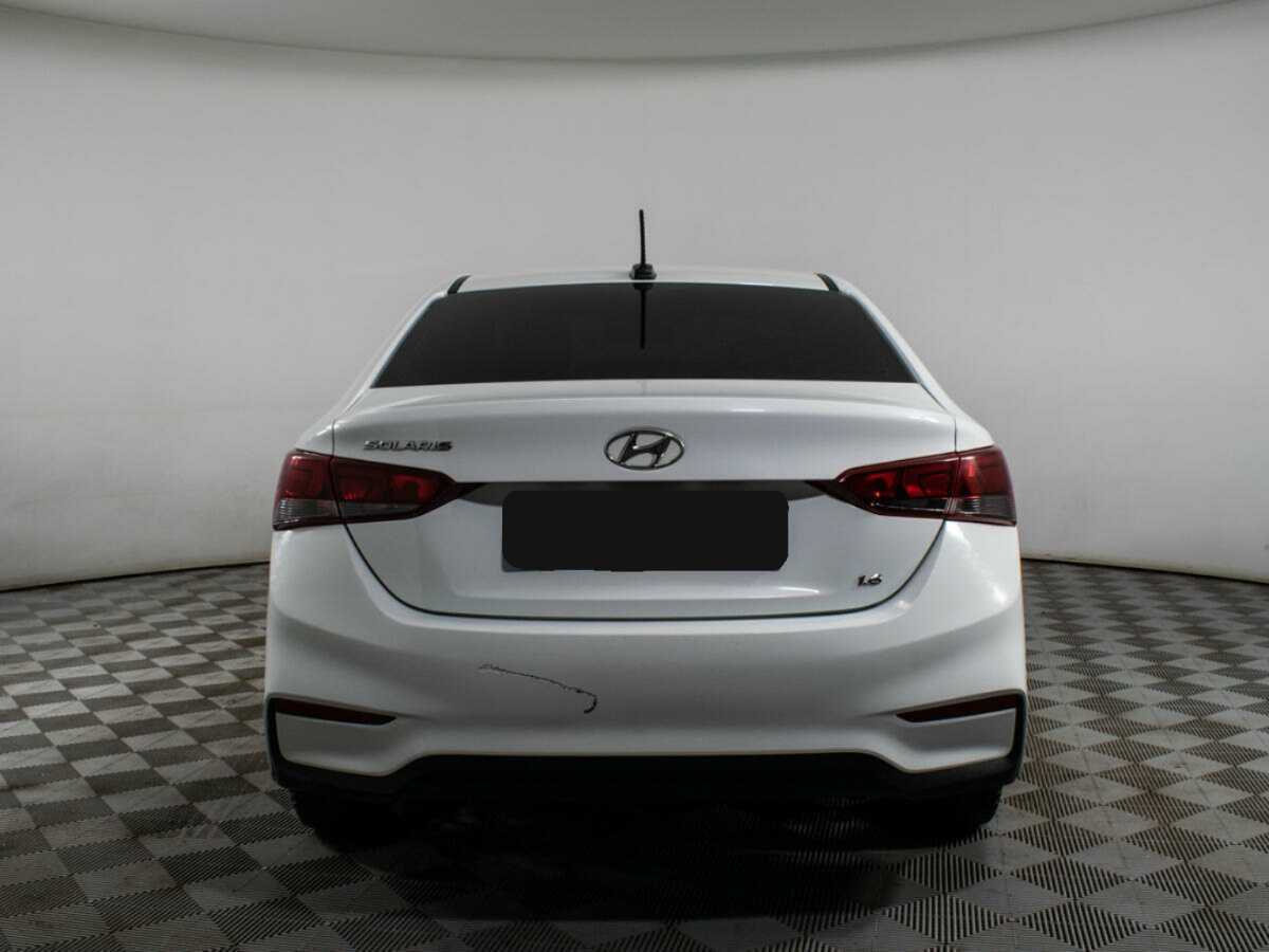 Купить Hyundai Solaris с пробегом. Фото: #5