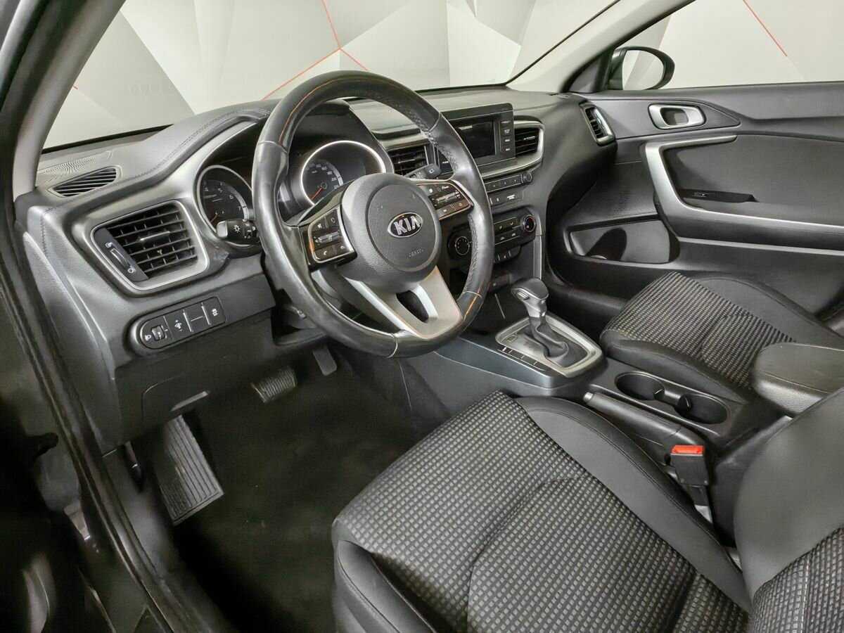 Купить Kia Ceed с пробегом. Фото: #13