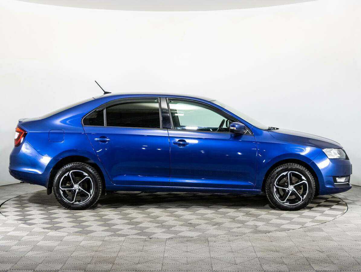 Купить Skoda Rapid с пробегом. Фото: #3