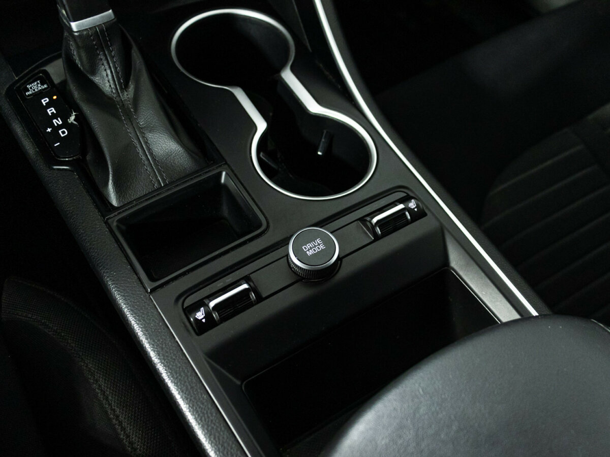 Купить Kia K5 с пробегом. Фото: #17