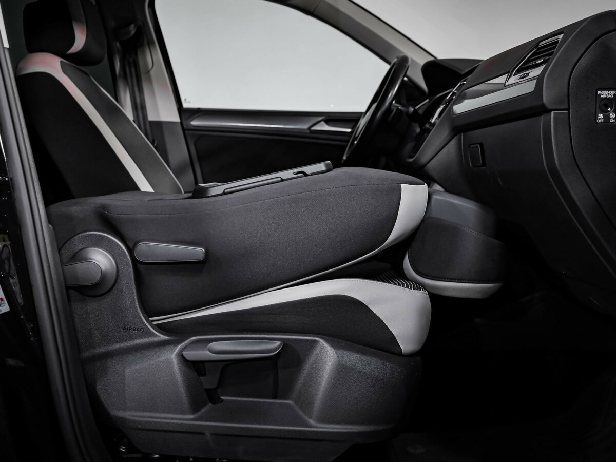 Купить Volkswagen Tiguan с пробегом. Фото: #23