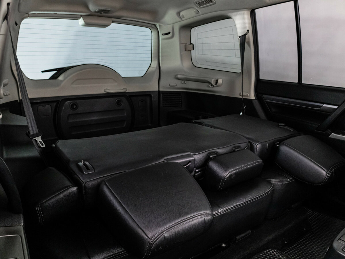 Купить Mitsubishi Pajero с пробегом. Фото: #18